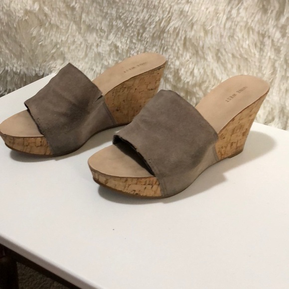 Nine West Grey Wedges - Picture 6 of 7